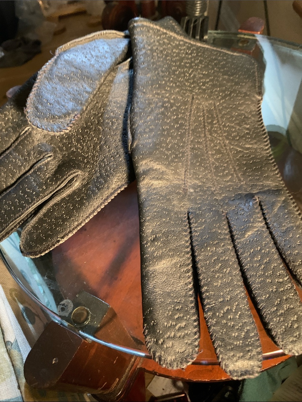 Womens Black Textured Leather Gloves w/ Fur Lining- Classic Style-XL